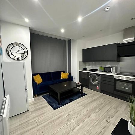 Luxurious 2 Bedroom Flat Beeston Hill Екстер'єр фото