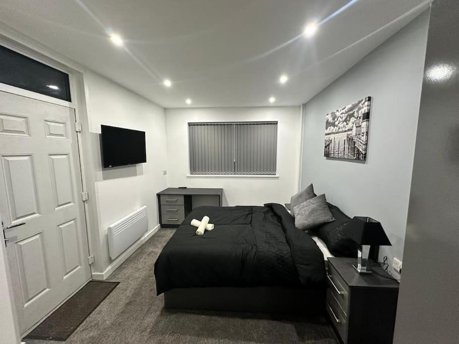 Luxurious 2 Bedroom Flat Beeston Hill Екстер'єр фото